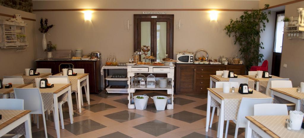 Boutique Hotel Corte Malaspina Кастельнуово-дель-Гарда Экстерьер фото