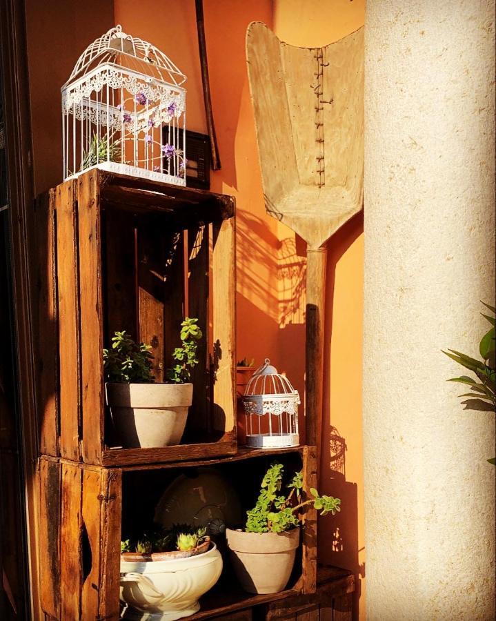 Boutique Hotel Corte Malaspina Кастельнуово-дель-Гарда Экстерьер фото